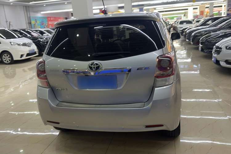 Used Toyota Verso 2014 Starlight 180G CVT Deluxe Multi-Function Edition Exterior 4