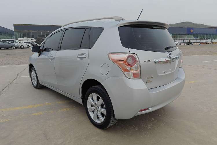 Used Toyota Verso 2014 Starlight 180E CVT Elite Edition Exterior 5