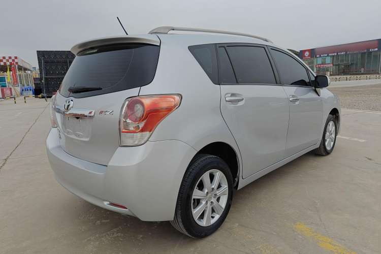 Used Toyota Verso 2014 Starlight 180E CVT Elite Edition Exterior 7