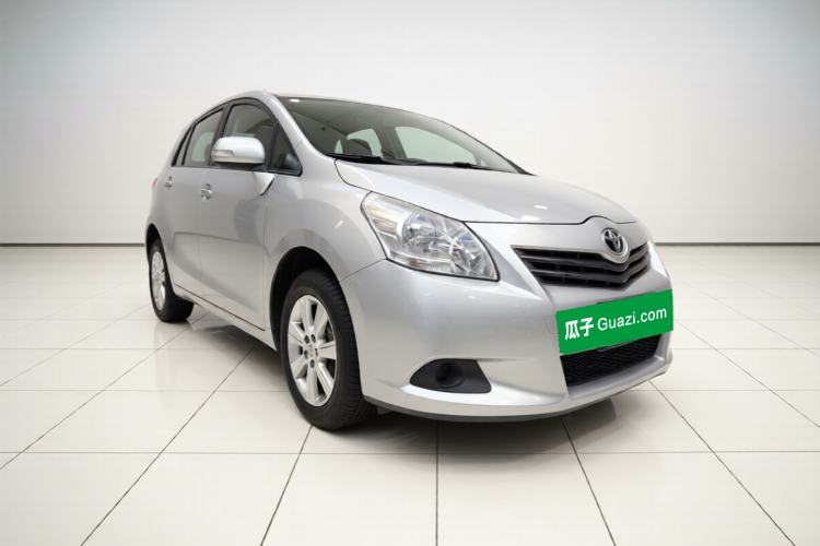 Used Toyota Verso 2014 Starlight 180E CVT Elite Edition Front Right 45 Deg