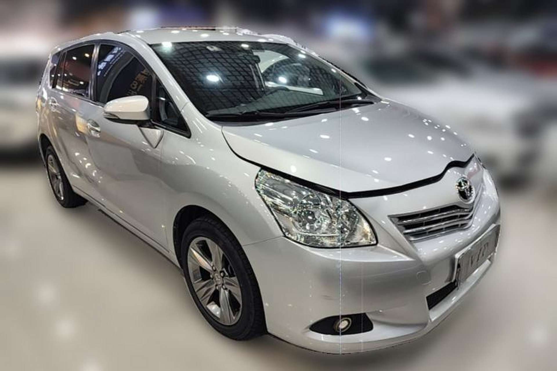 Used Toyota Verso 2014 Starlight 180E CVT Elite Edition Front Right 45 Deg