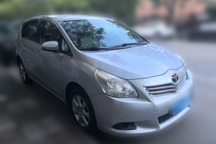 Used Toyota Verso 2014 Starlight 180E CVT Elite Edition Front Right 45 Deg
