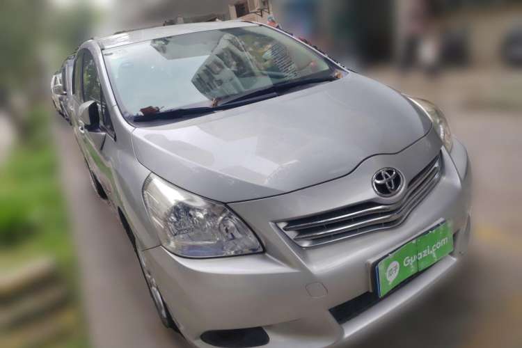 Used Toyota Verso 2014 Starlight 180E CVT Elite Multi-Function Edition Front Right 45 Deg