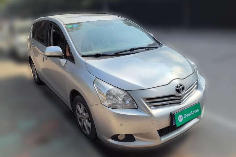 Used Toyota Verso 2014 Starlight 180G CVT Comfortable Multi-Function Edition Front Right 45 Deg