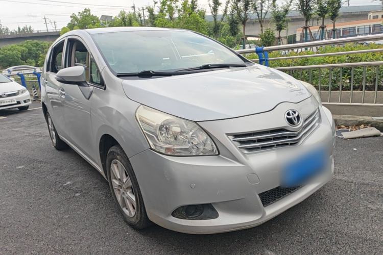 Used Toyota Verso 2014 Starlight 180E CVT Elite Edition Front Right 45 Deg