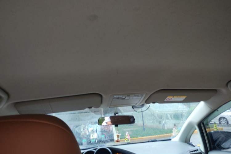 Used Toyota Verso 2014 Starlight 180E CVT Elite Edition Headliner