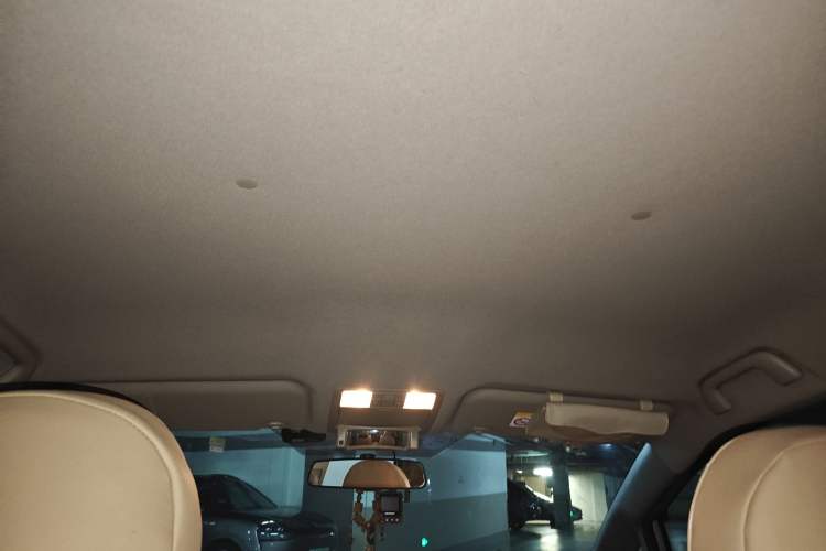 Used Toyota Verso 2014 Starlight 180E CVT Elite Edition Headliner