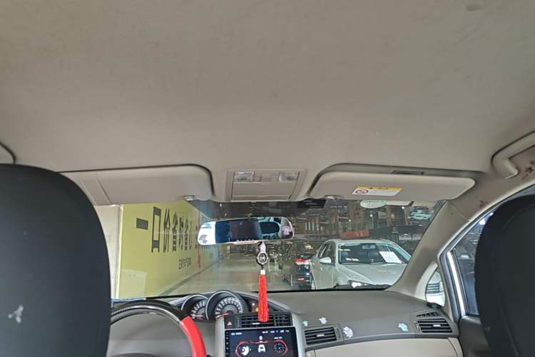 Used Toyota Verso 2014 Starlight 180E CVT Elite Edition Headliner