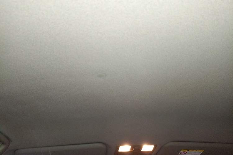 Used Toyota Verso 2014 Starlight 180E CVT Elite Edition Headliner