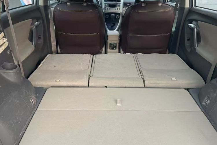 Used Toyota Verso 2014 Starlight 180E CVT Elite Edition Interior 3