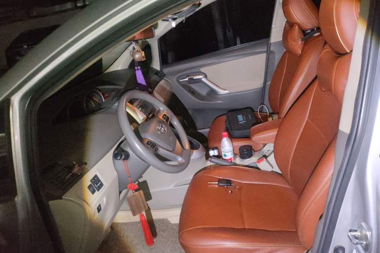 Used Toyota Verso 2014 Starlight 180E CVT Elite Edition Left Front Seat