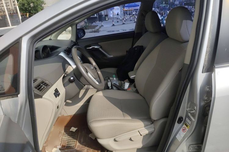 Used Toyota Verso 2014 Starlight 180E CVT Elite Edition Left Front Seat