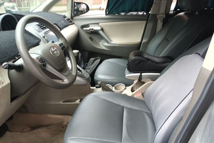 Used Toyota Verso 2014 Starlight 180E CVT Elite Edition Left Front Seat