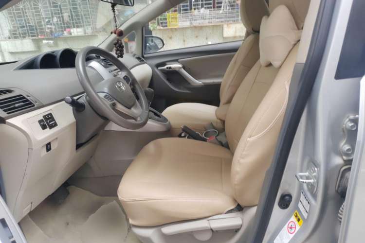 Used Toyota Verso 2014 Starlight 180E CVT Elite Multi-Function Edition Left Front Seat