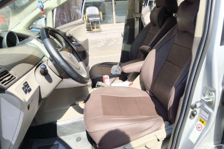 Used Toyota Verso 2014 Starlight 180E CVT Elite Edition Left Front Seat