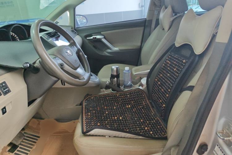 Used Toyota Verso 2014 Starlight 180E CVT Elite Edition Left Front Seat