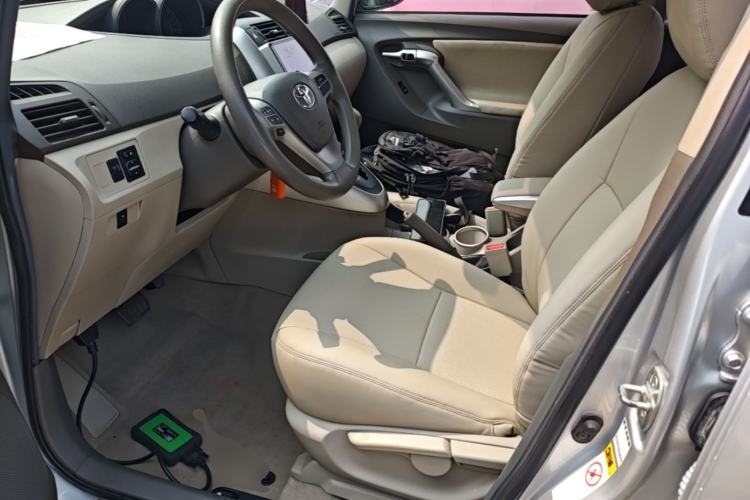 Used Toyota Verso 2014 Starlight 180E CVT Elite Edition Left Front Seat