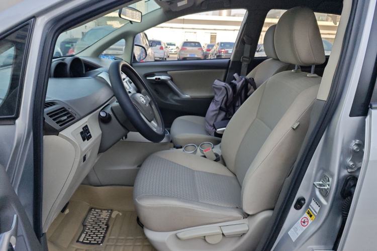 Used Toyota Verso 2014 Starlight 180E CVT Elite Edition Left Front Seat