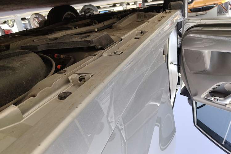Used Toyota Verso 2014 Starlight 180E CVT Elite Multi-Function Edition Left Side Sill