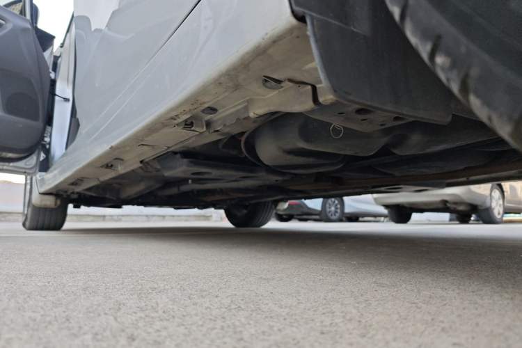 Used Toyota Verso 2014 Starlight 180E CVT Elite Edition Left Side Sill