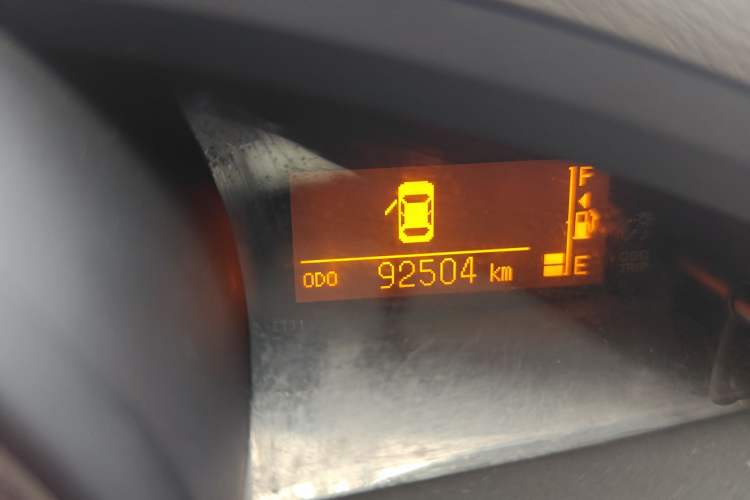 Used Toyota Verso 2014 Starlight 180E CVT Elite Edition Odometer Close Up