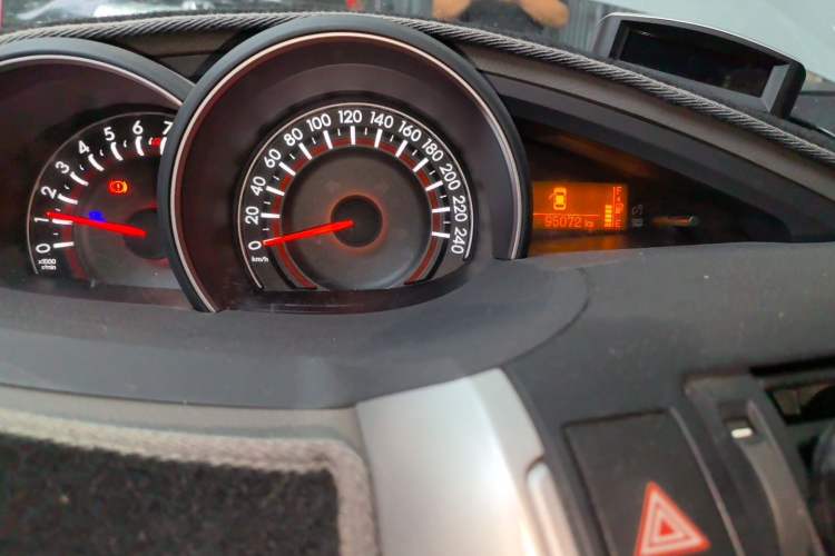 Used Toyota Verso 2014 Starlight 180E CVT Elite Multi-Function Edition Odometer Close Up