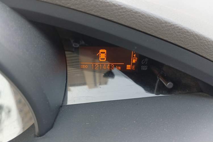 Used Toyota Verso 2014 Starlight 180E CVT Elite Edition Odometer Close Up