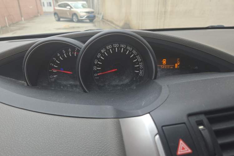 Used Toyota Verso 2014 Starlight 180E CVT Elite Edition Odometer Close Up