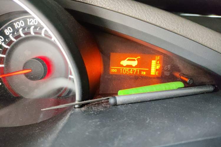 Used Toyota Verso 2014 Starlight 180E CVT Elite Edition Odometer Close Up