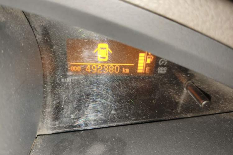 Used Toyota Verso 2014 Starlight 180E CVT Elite Multi-Function Edition Odometer Close Up