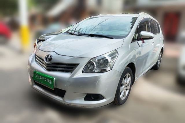Ojetý Toyota Verso 2014 Starlight 180E CVT Elite Edition
