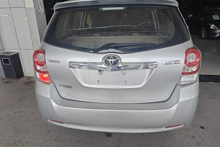 Used Toyota Verso 2014 Starlight 180E CVT Elite Edition Rear