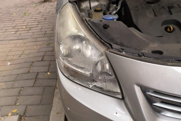 Used Toyota Verso 2014 Starlight 180E CVT Elite Multi-Function Edition Right Front Headlight