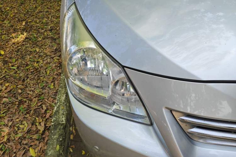 Used Toyota Verso 2014 Starlight 180E CVT Elite Edition Right Front Headlight