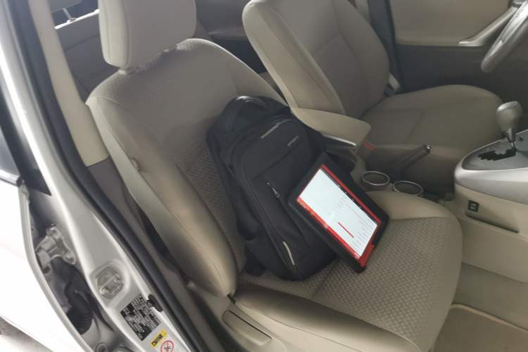 Used Toyota Verso 2014 Starlight 180E CVT Elite Edition Right Front Seat