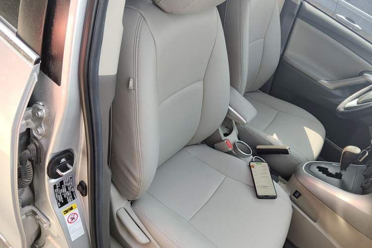 Used Toyota Verso 2014 Starlight 180E CVT Elite Multi-Function Edition Right Front Seat