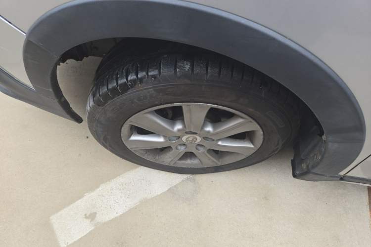 Used Toyota Verso 2014 Starlight 180E CVT Elite Edition Right Front Wheel Hub