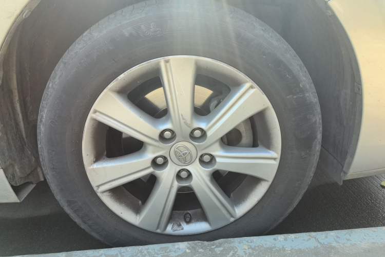 Used Toyota Verso 2014 Starlight 180G CVT Comfortable Multi-Function Edition Right Front Wheel Hub