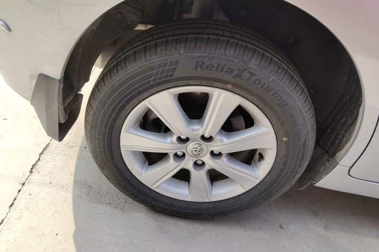 Used Toyota Verso 2014 Starlight 180E CVT Elite Multi-Function Edition Right Rear Wheel Hub