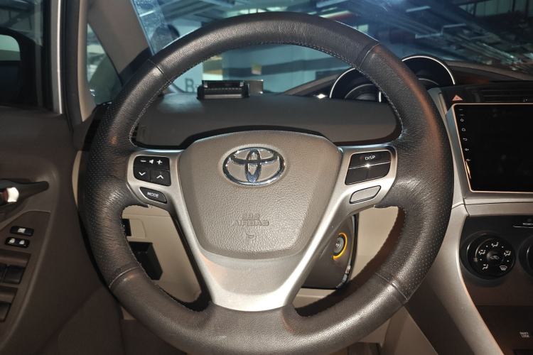 Used Toyota Verso 2014 Starlight 180E CVT Elite Edition Steering Wheel
