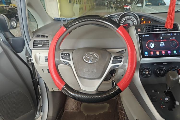 Used Toyota Verso 2014 Starlight 180E CVT Elite Edition Steering Wheel