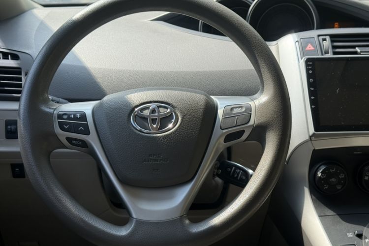 Used Toyota Verso 2014 Starlight 180E CVT Elite Edition Steering Wheel
