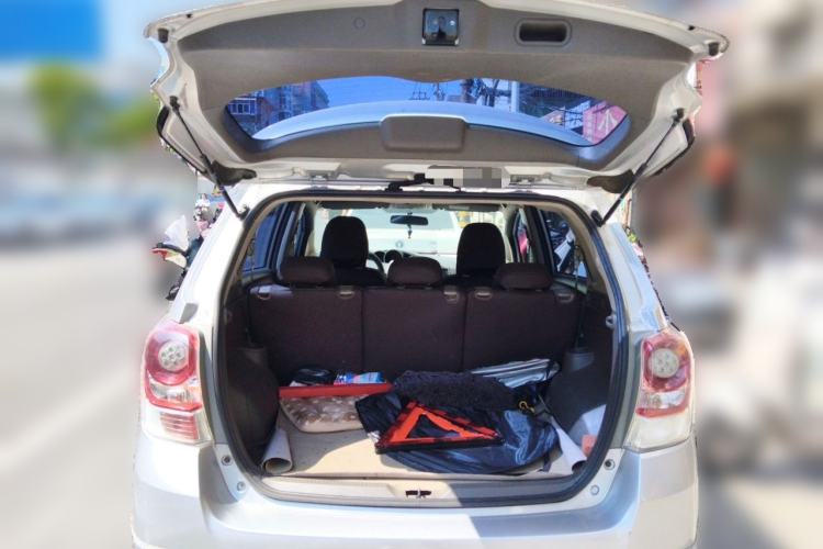 Used Toyota Verso 2014 Starlight 180E CVT Elite Edition Trunk
