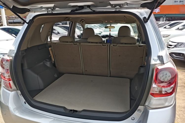 Used Toyota Verso 2014 Starlight 180E CVT Elite Edition Trunk