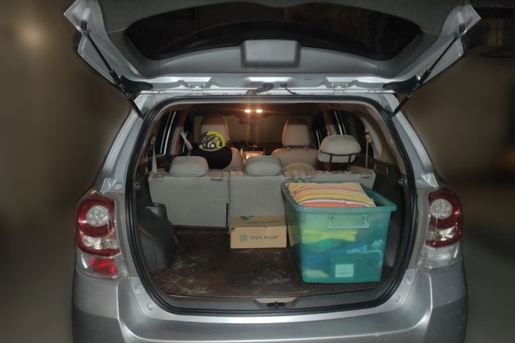 Used Toyota Verso 2014 Starlight 180E CVT Elite Edition Trunk