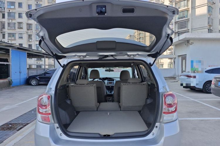 Used Toyota Verso 2014 Starlight 180E CVT Elite Edition Trunk