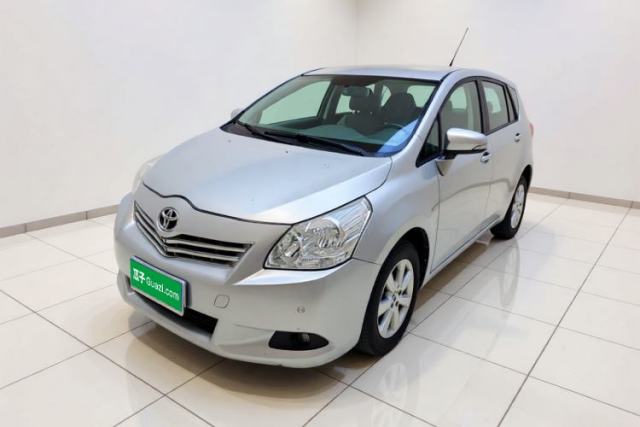 Toyota Verso 2014 Starlight 180E CVT Elite Multi-Function Edition с пробегом