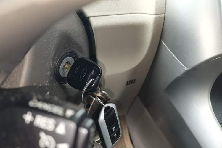 Used Toyota Verso 2014 Starlight 180G CVT Comfort Edition Vehicle Key