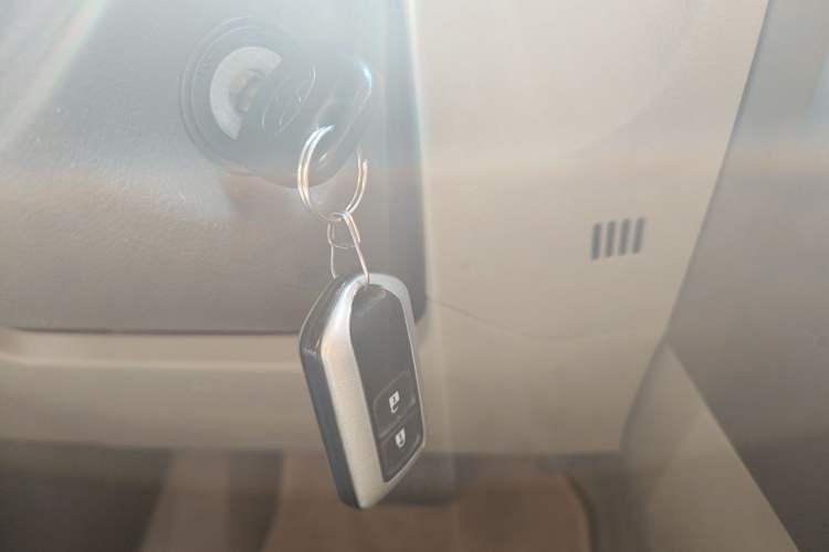 Used Toyota Verso 2014 Starlight 180E CVT Elite Edition Vehicle Key
