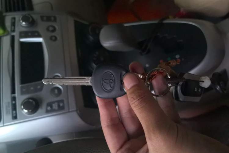 Used Toyota Verso 2014 Starlight 180E CVT Elite Edition Vehicle Key